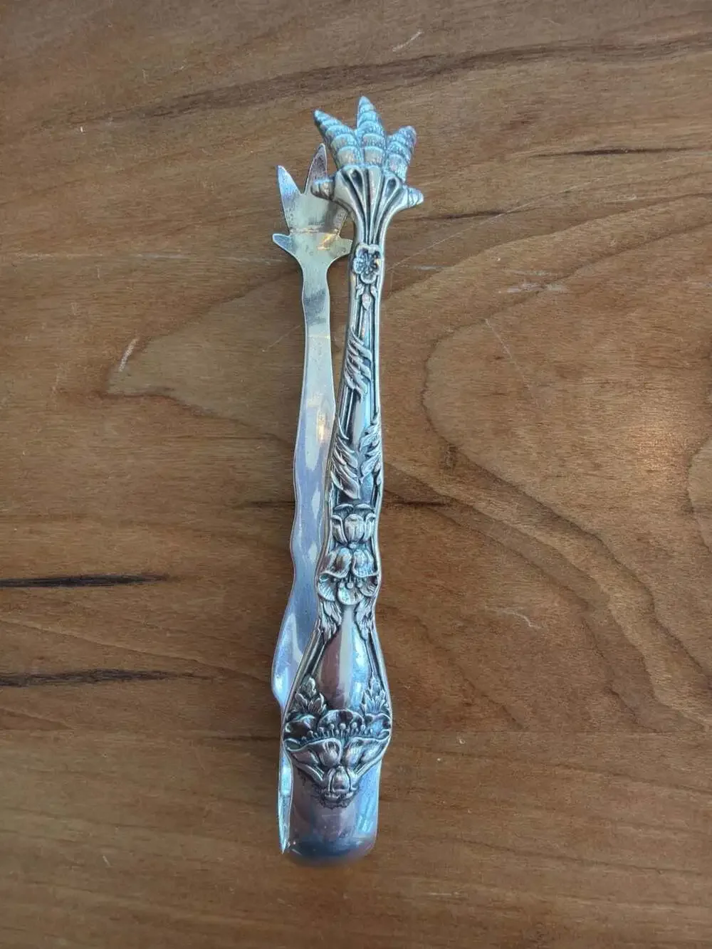 Manchester Silver Co. Sterling Silver Sugar Tongs‎ Manchester Pattern 3.75